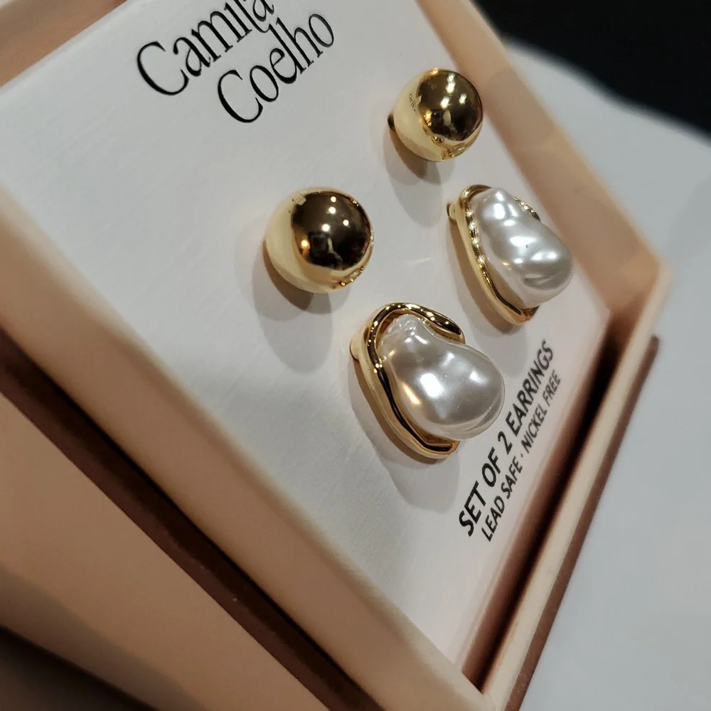Camila‎ Coelho set of 2 gold plated round ball stud and organic pearl earrings - Picture 4 of 6